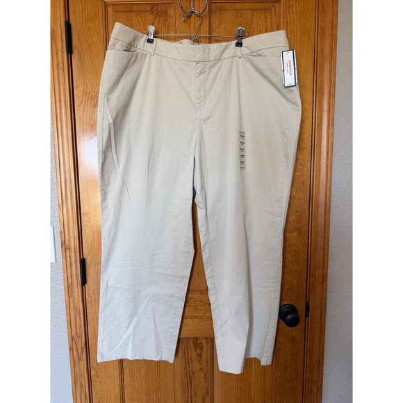 Dockers Pants - Dockers Woman Metro Pant Beige Khaki Straight Leg Trousers 24W Short NWT